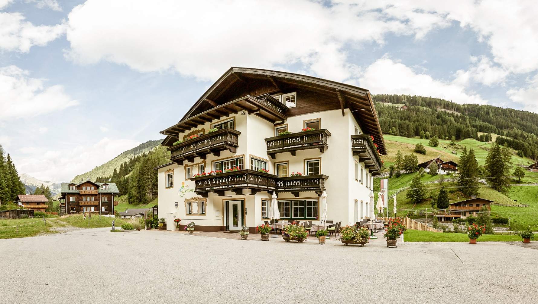 01_hotel-gruenmoos_header-sommer